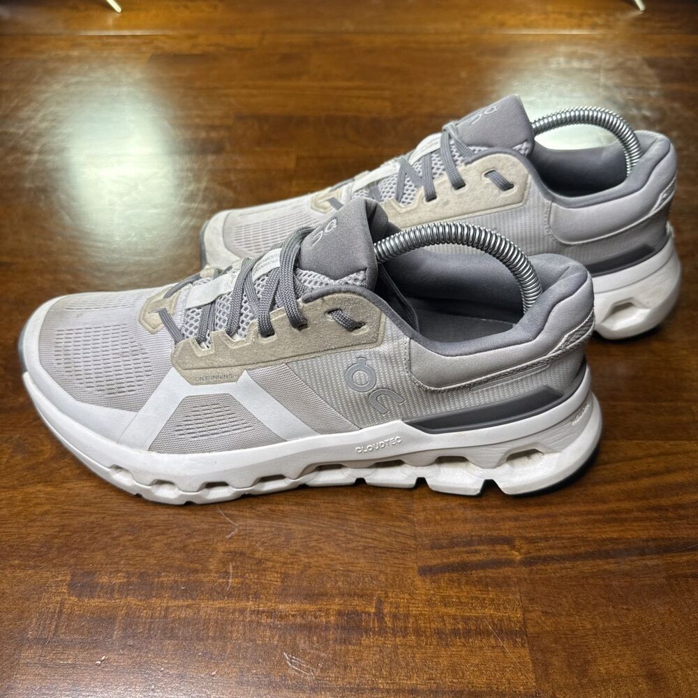 On Cloudrunner 2 Womens 9.5 3WE10130622 Frost White Gray Mesh Running Shoes